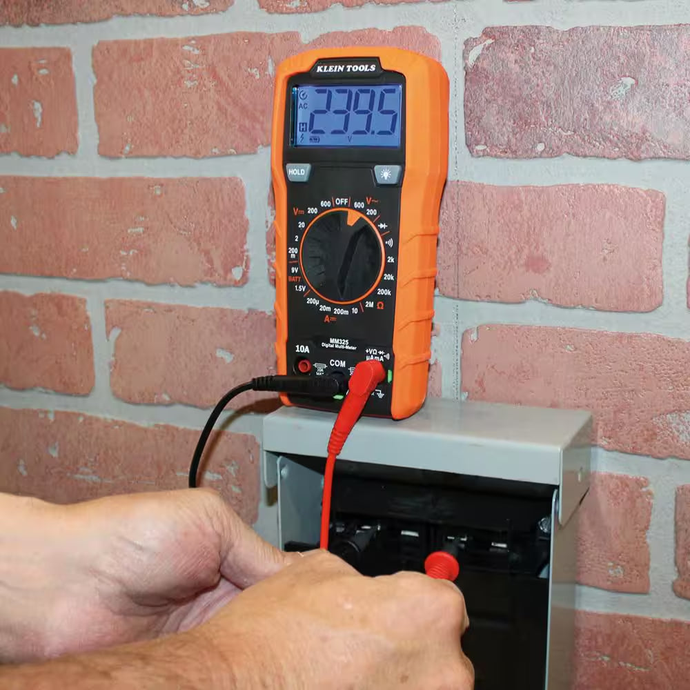 600-Volt Digital Multi-Meter, Manual-Ranging